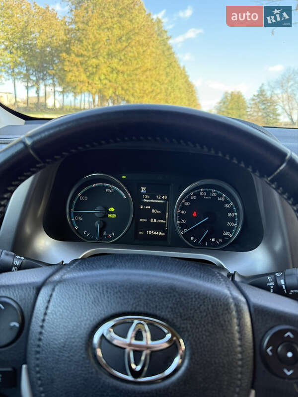 Позашляховик / Кросовер Toyota RAV4 2017 в Тетієві