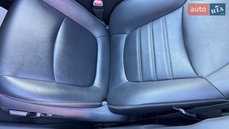 Внедорожник / Кроссовер Toyota RAV4 2019 в Ивано-Франковске