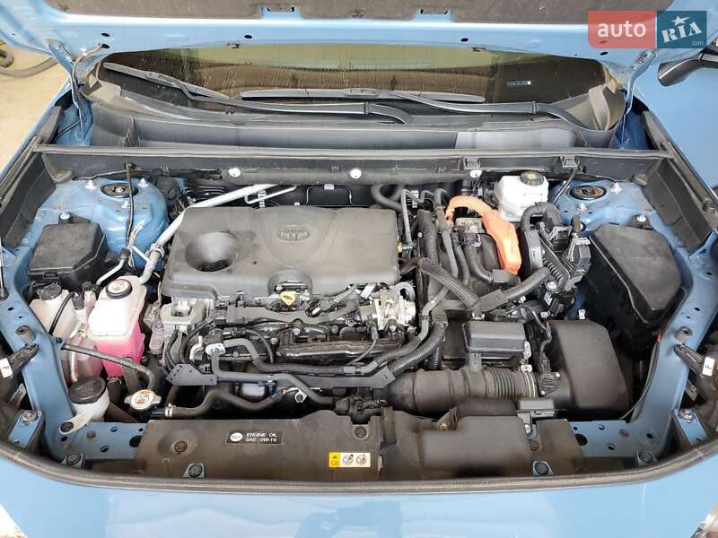 Позашляховик / Кросовер Toyota RAV4 2022 в Києві
