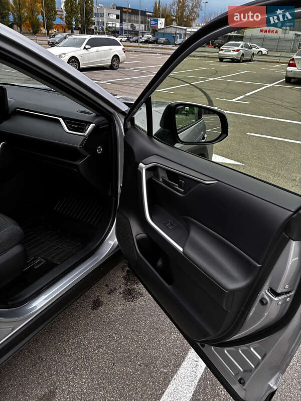 Внедорожник / Кроссовер Toyota RAV4 2023 в Киеве фото 21 Внедорожник / Кроссовер Toyota RAV4 2023 в Киеве