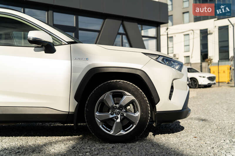 Внедорожник / Кроссовер Toyota RAV4 2020 в Черновцах фото 15 Внедорожник / Кроссовер Toyota RAV4 2020 в Черновцах