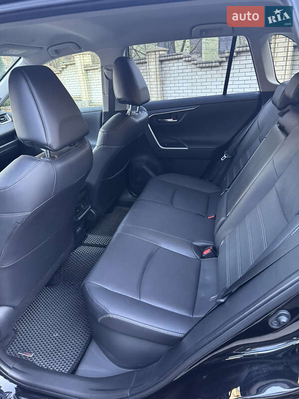 Внедорожник / Кроссовер Toyota RAV4 2023 в Львове фото 7 Внедорожник / Кроссовер Toyota RAV4 2023 в Львове