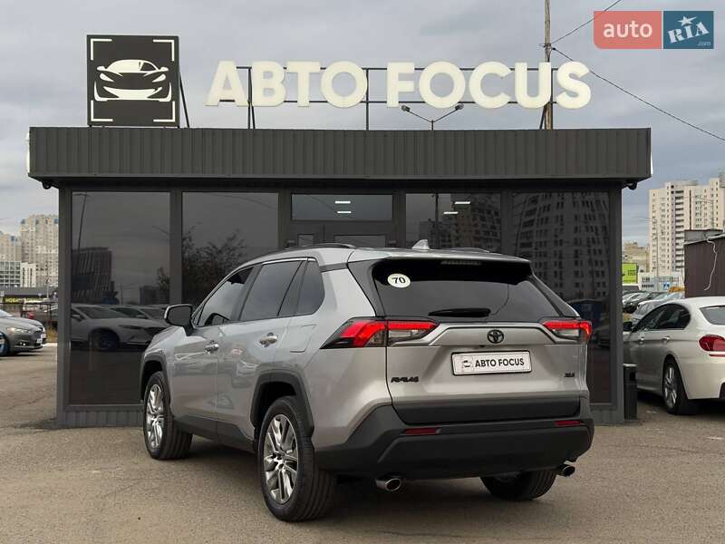 Внедорожник / Кроссовер Toyota RAV4 2022 в Киеве фото 5 Внедорожник / Кроссовер Toyota RAV4 2022 в Киеве