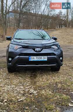 Позашляховик / Кросовер Toyota RAV4 2017 в Світловодську