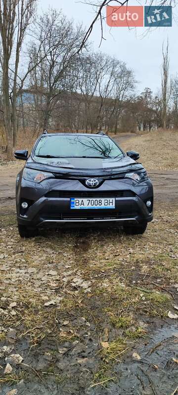 Toyota RAV4 2017