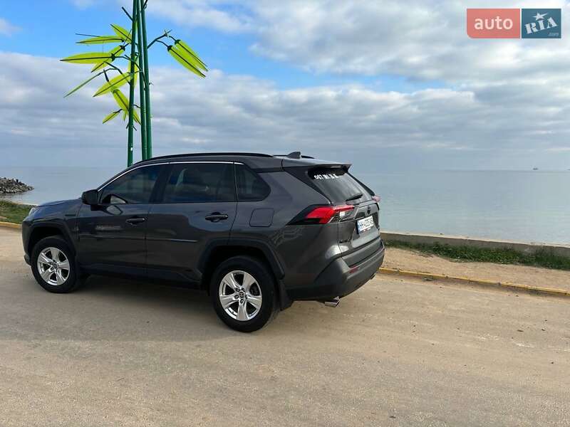 Позашляховик / Кросовер Toyota RAV4 2021 в Одесі