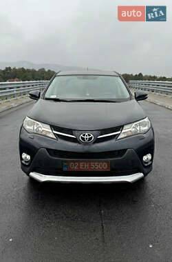 Внедорожник / Кроссовер Toyota RAV4 2015 в Виннице