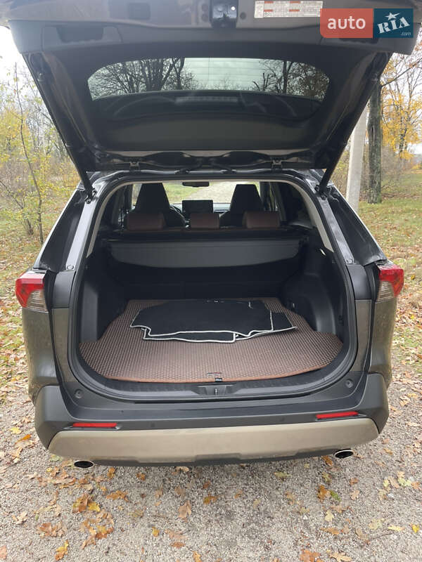 Позашляховик / Кросовер Toyota RAV4 2023 в Кропивницькому фото 12 Позашляховик / Кросовер Toyota RAV4 2023 в Кропивницькому