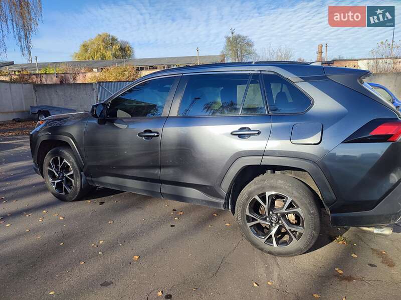 Внедорожник / Кроссовер Toyota RAV4 2020 в Ровно фото 47 Внедорожник / Кроссовер Toyota RAV4 2020 в Ровно