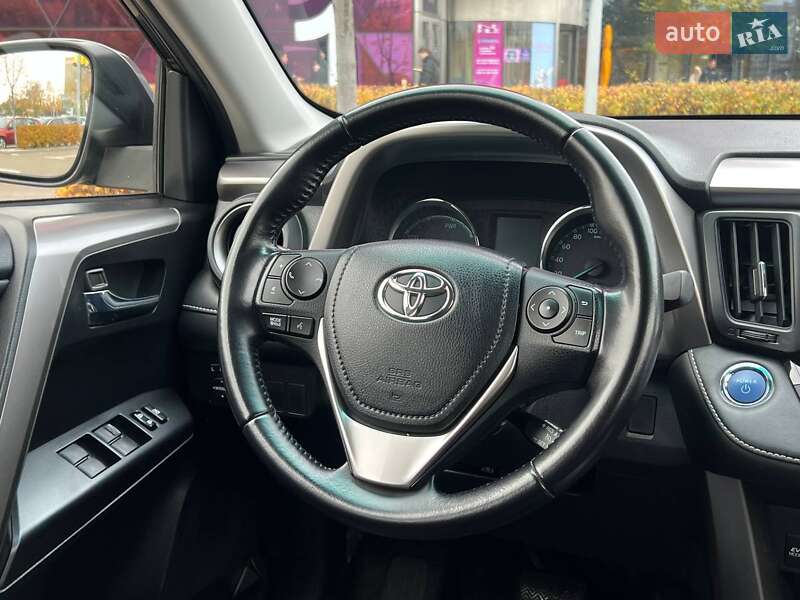 Внедорожник / Кроссовер Toyota RAV4 2016 в Киеве фото 24 Внедорожник / Кроссовер Toyota RAV4 2016 в Киеве