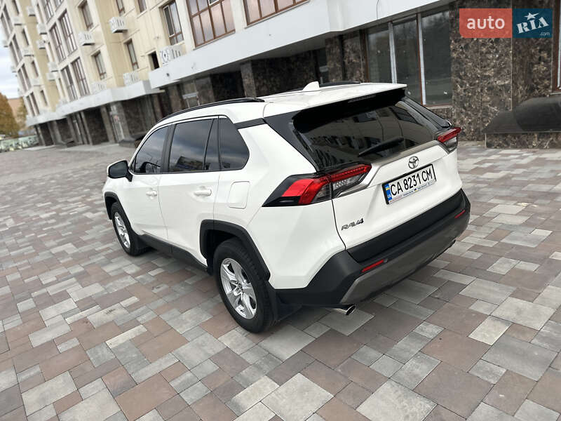 Внедорожник / Кроссовер Toyota RAV4 2019 в Черкассах фото 5 Внедорожник / Кроссовер Toyota RAV4 2019 в Черкассах