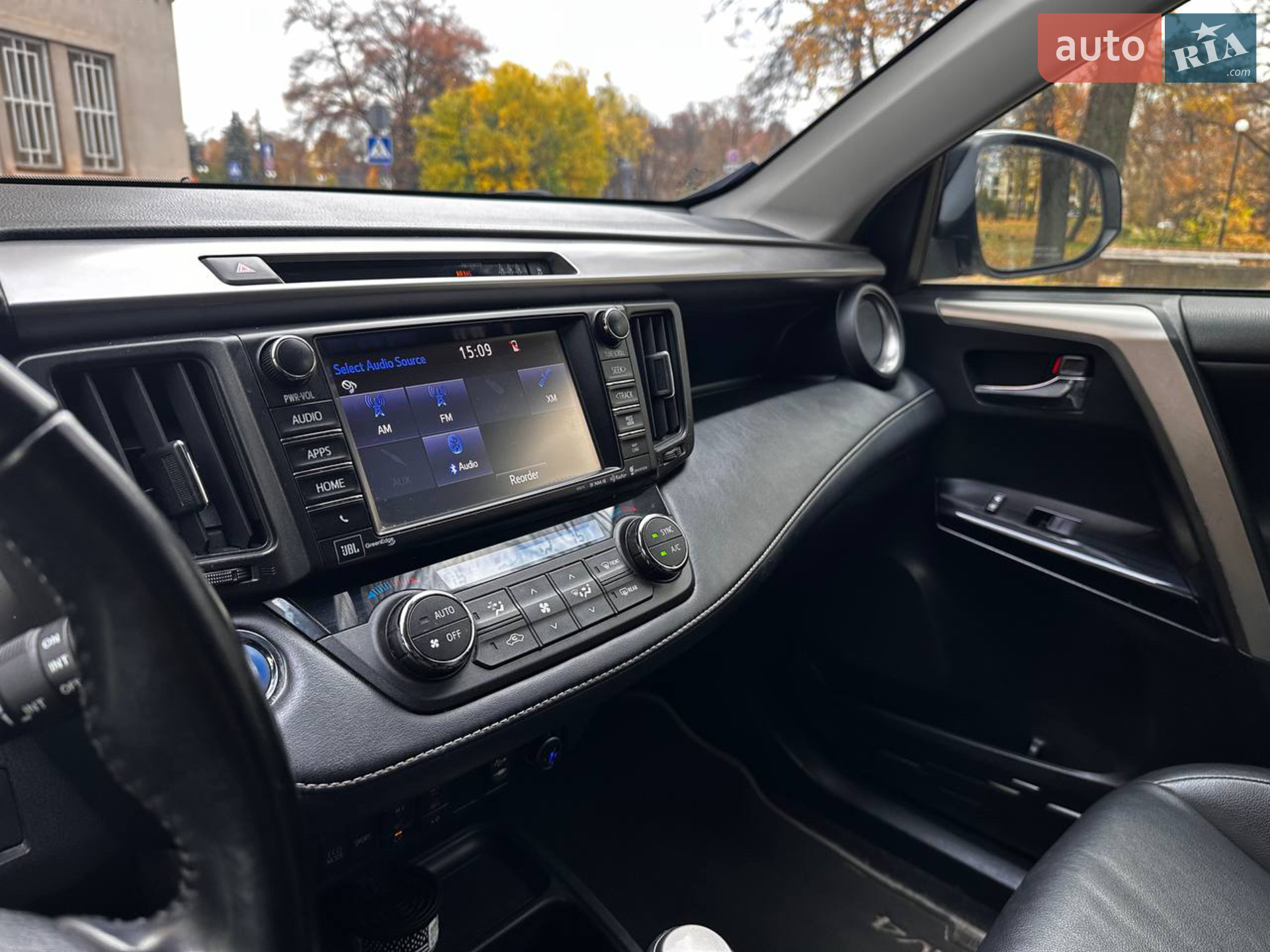 2018 Toyota RAV 4 - мініатюра 12