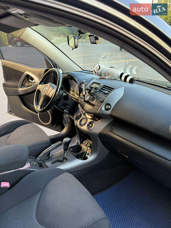 Внедорожник / Кроссовер Toyota RAV4 2006 в Днепре фото 13 Внедорожник / Кроссовер Toyota RAV4 2006 в Днепре