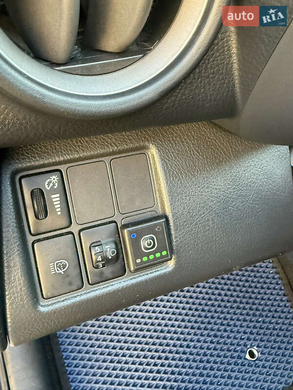 Внедорожник / Кроссовер Toyota RAV4 2006 в Днепре фото 14 Внедорожник / Кроссовер Toyota RAV4 2006 в Днепре