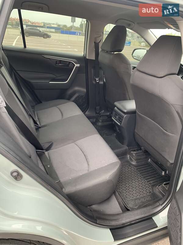 Внедорожник / Кроссовер Toyota RAV4 2020 в Львове фото 7 Внедорожник / Кроссовер Toyota RAV4 2020 в Львове