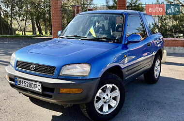 Позашляховик / Кросовер Toyota RAV4 1995 в Одесі