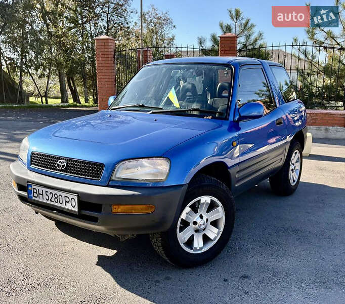 Позашляховик / Кросовер Toyota RAV4 1995 в Одесі