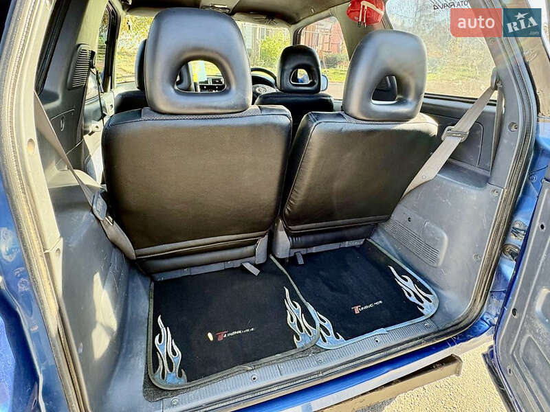 Позашляховик / Кросовер Toyota RAV4 1995 в Одесі