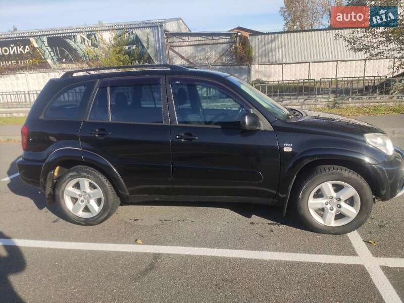 Внедорожник / Кроссовер Toyota RAV4 2004 в Киеве фото 2 Внедорожник / Кроссовер Toyota RAV4 2004 в Киеве