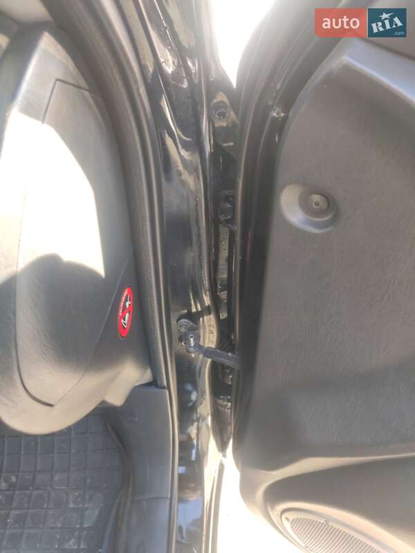 Внедорожник / Кроссовер Toyota RAV4 2004 в Киеве фото 13 Внедорожник / Кроссовер Toyota RAV4 2004 в Киеве