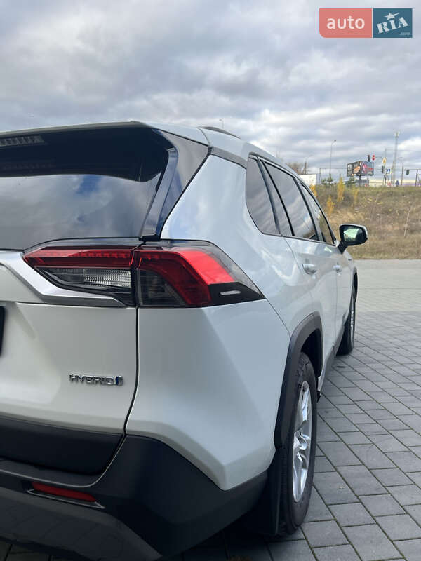 Внедорожник / Кроссовер Toyota RAV4 2021 в Хмельницком фото 13 Внедорожник / Кроссовер Toyota RAV4 2021 в Хмельницком