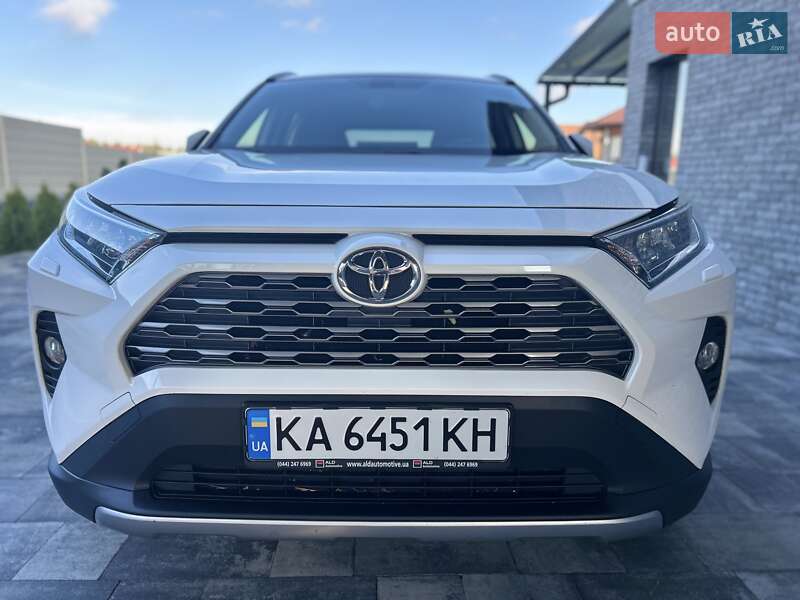 Внедорожник / Кроссовер Toyota RAV4 2019 в Киеве фото 11 Внедорожник / Кроссовер Toyota RAV4 2019 в Киеве
