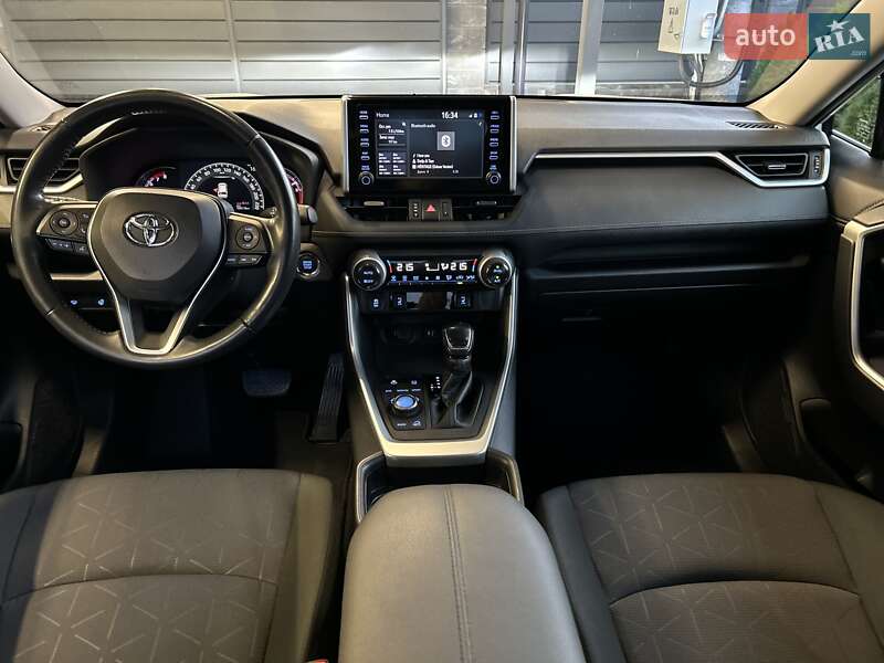 Внедорожник / Кроссовер Toyota RAV4 2019 в Киеве фото 20 Внедорожник / Кроссовер Toyota RAV4 2019 в Киеве