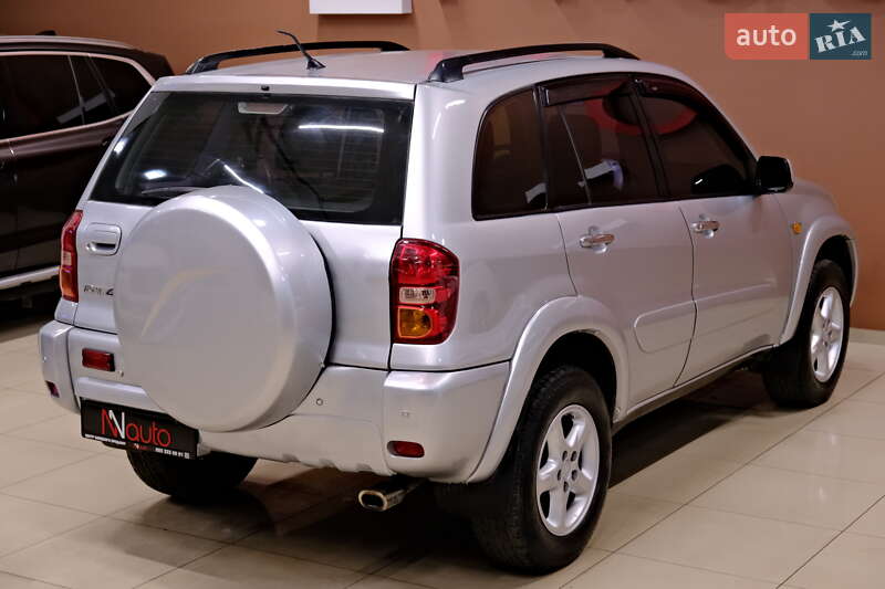 Позашляховик / Кросовер Toyota RAV4 2001 в Одесі