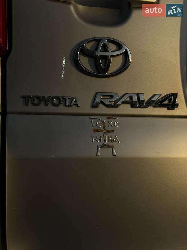 Внедорожник / Кроссовер Toyota RAV4 2006 в Борисполе
