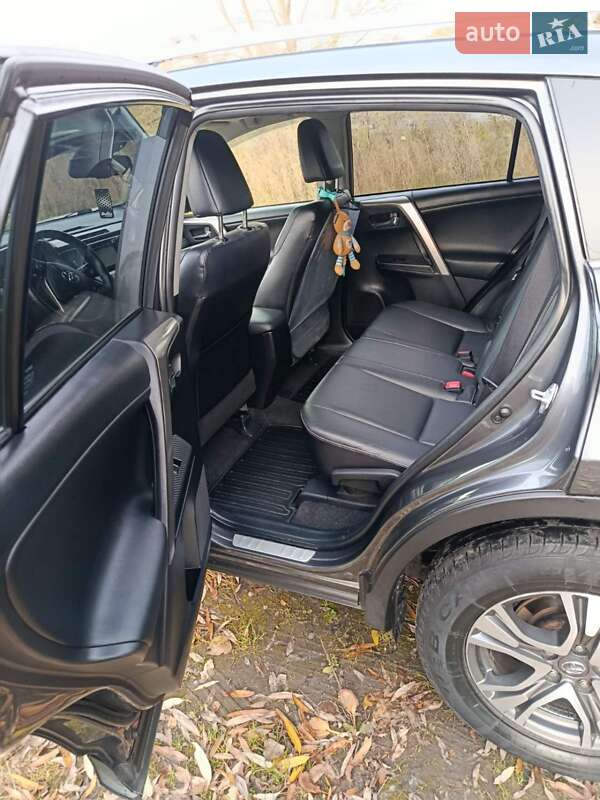 Внедорожник / Кроссовер Toyota RAV4 2014 в Ровно фото 9 Внедорожник / Кроссовер Toyota RAV4 2014 в Ровно