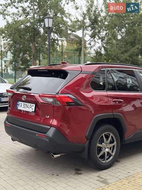 Позашляховик / Кросовер Toyota RAV4 2018 в Києві фото 12 Позашляховик / Кросовер Toyota RAV4 2018 в Києві