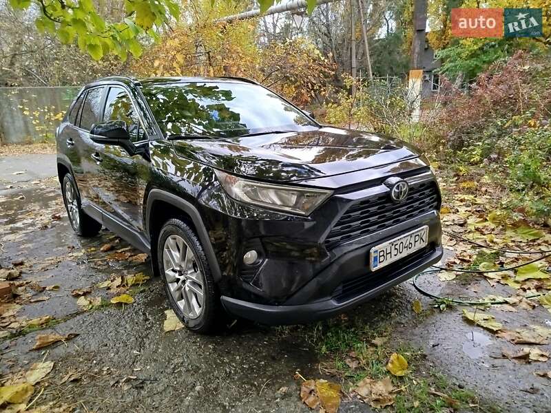 Позашляховик / Кросовер Toyota RAV4 2020 в Одесі