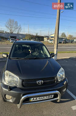 Внедорожник / Кроссовер Toyota RAV4 2005 в Киеве