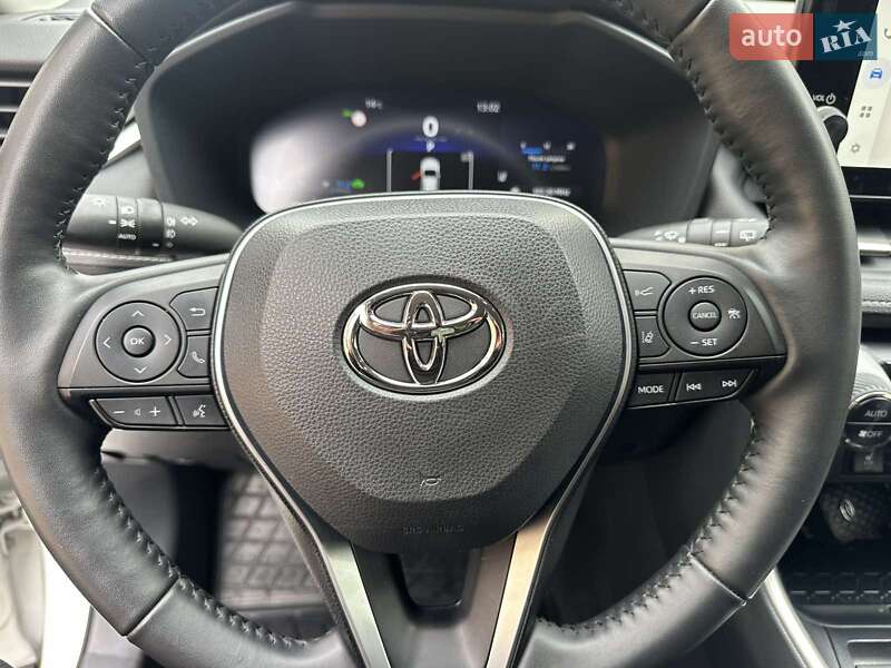 Внедорожник / Кроссовер Toyota RAV4 2023 в Одессе фото 14 Внедорожник / Кроссовер Toyota RAV4 2023 в Одессе