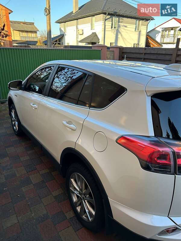 Внедорожник / Кроссовер Toyota RAV4 2017 в Киеве фото 13 Внедорожник / Кроссовер Toyota RAV4 2017 в Киеве