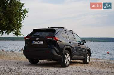 Позашляховик / Кросовер Toyota RAV4 2019 в Сколе