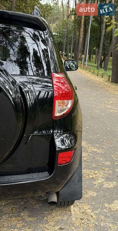 Внедорожник / Кроссовер Toyota RAV4 2007 в Киеве