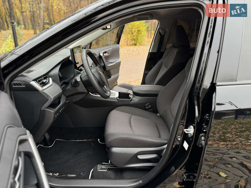 Внедорожник / Кроссовер Toyota RAV4 2023 в Киеве фото 30 Внедорожник / Кроссовер Toyota RAV4 2023 в Киеве