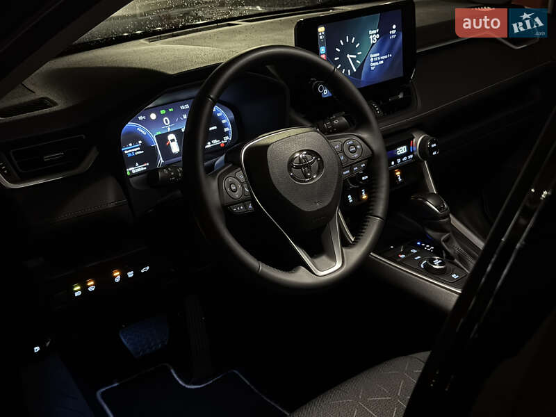 Внедорожник / Кроссовер Toyota RAV4 2023 в Киеве фото 70 Внедорожник / Кроссовер Toyota RAV4 2023 в Киеве