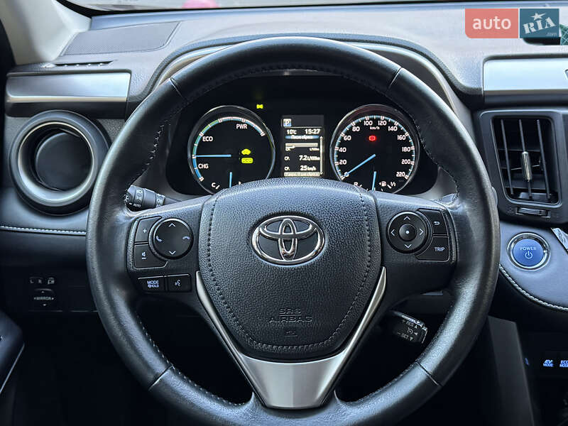Внедорожник / Кроссовер Toyota RAV4 2017 в Харькове фото 13 Внедорожник / Кроссовер Toyota RAV4 2017 в Харькове