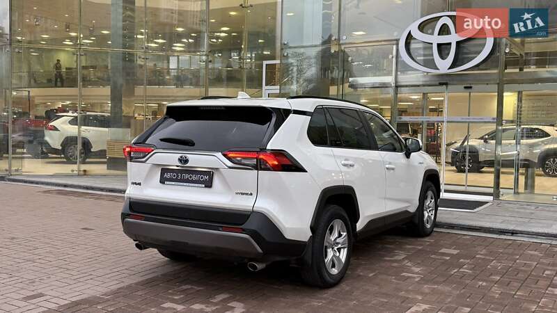 Внедорожник / Кроссовер Toyota RAV4 2019 в Киеве фото 17 Внедорожник / Кроссовер Toyota RAV4 2019 в Киеве