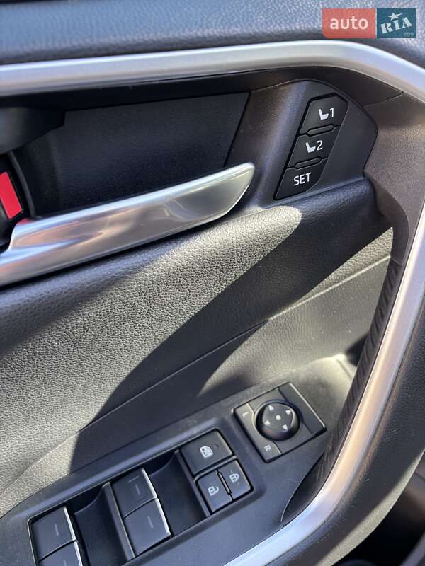 Внедорожник / Кроссовер Toyota RAV4 2022 в Тернополе фото 30 Внедорожник / Кроссовер Toyota RAV4 2022 в Тернополе