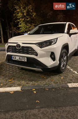 Внедорожник / Кроссовер Toyota RAV4 2023 в Харькове