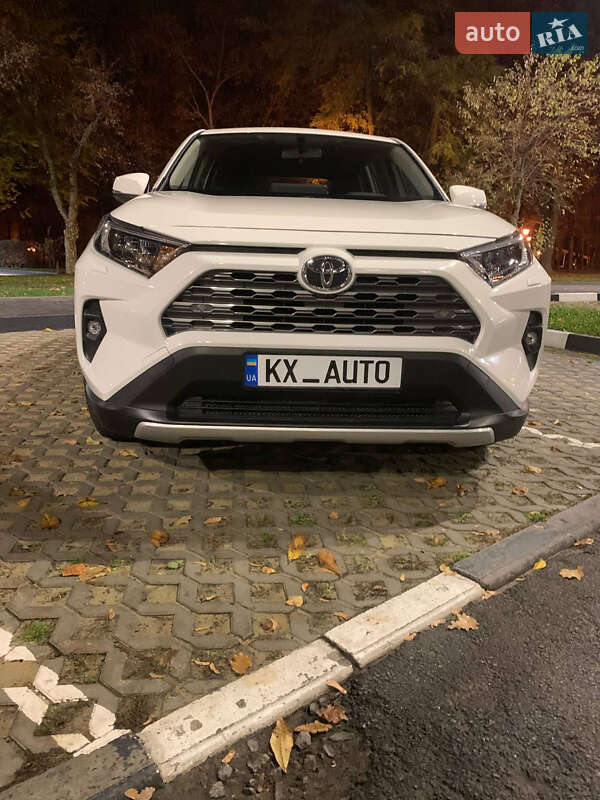 Внедорожник / Кроссовер Toyota RAV4 2023 в Харькове фото 8 Внедорожник / Кроссовер Toyota RAV4 2023 в Харькове