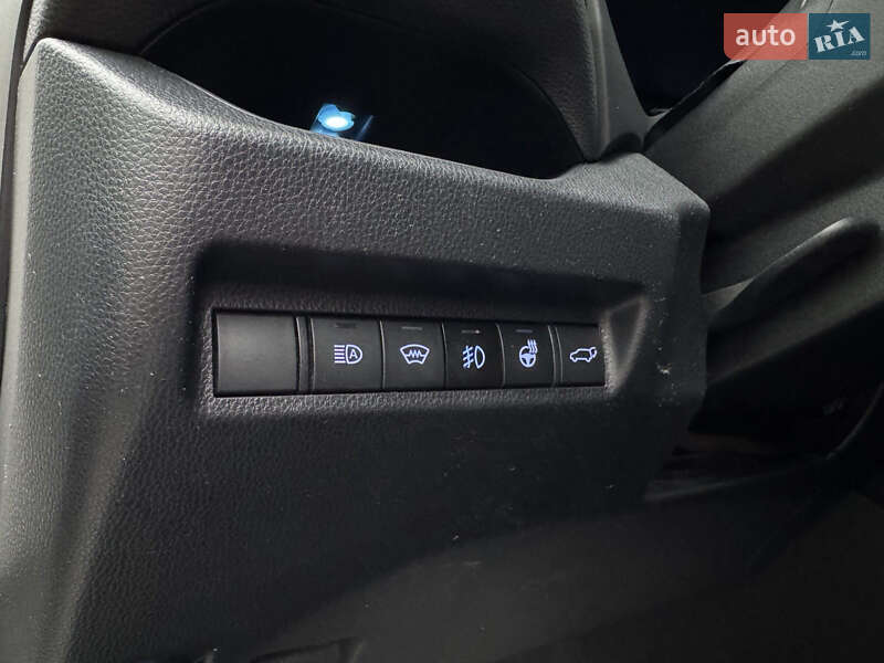 Внедорожник / Кроссовер Toyota RAV4 2019 в Львове