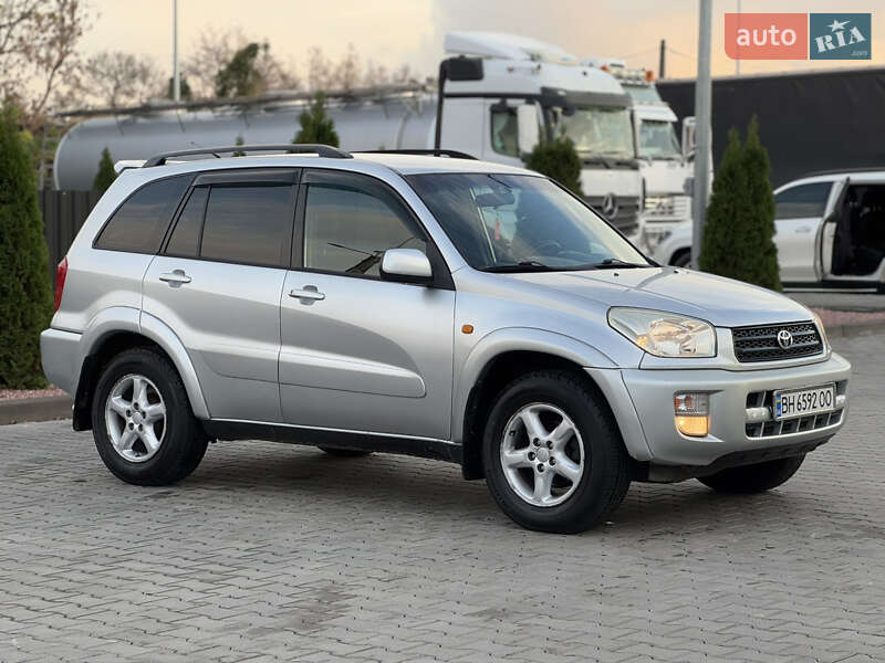 Позашляховик / Кросовер Toyota RAV4 2003 в Одесі