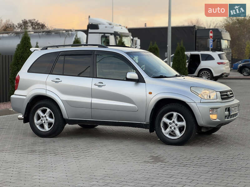 Позашляховик / Кросовер Toyota RAV4 2003 в Одесі