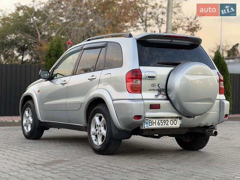 Позашляховик / Кросовер Toyota RAV4 2003 в Одесі