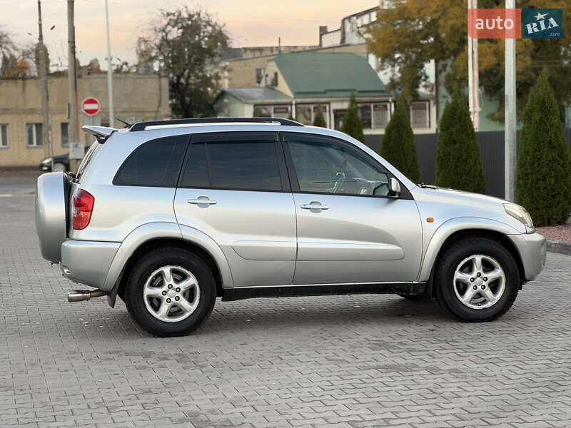 Позашляховик / Кросовер Toyota RAV4 2003 в Одесі