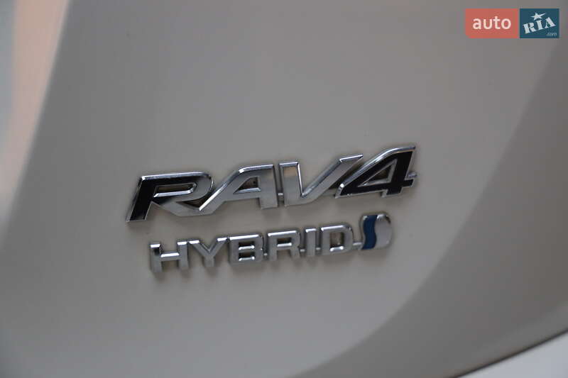 Внедорожник / Кроссовер Toyota RAV4 2017 в Луцке фото 10 Внедорожник / Кроссовер Toyota RAV4 2017 в Луцке